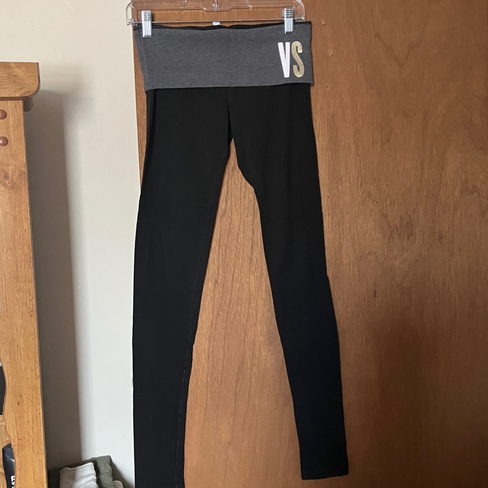 Victoria's Secret yoga black and Gray Leggings